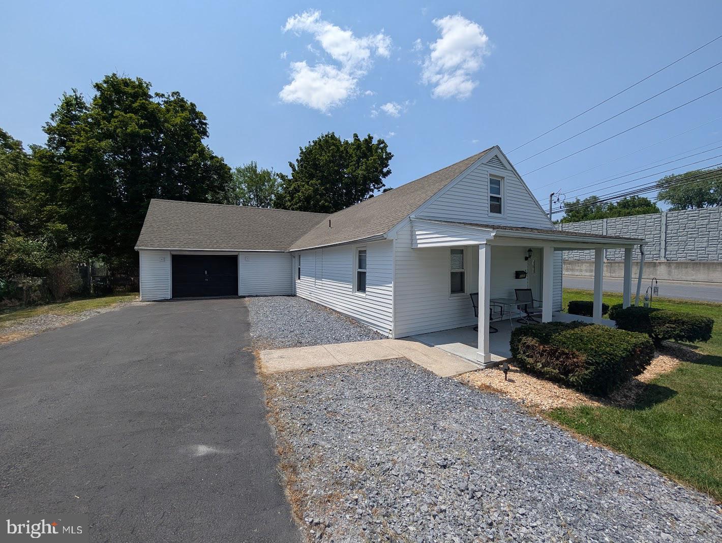 1122 Laurel Avenue  Camp Hill PA 17011 photo
