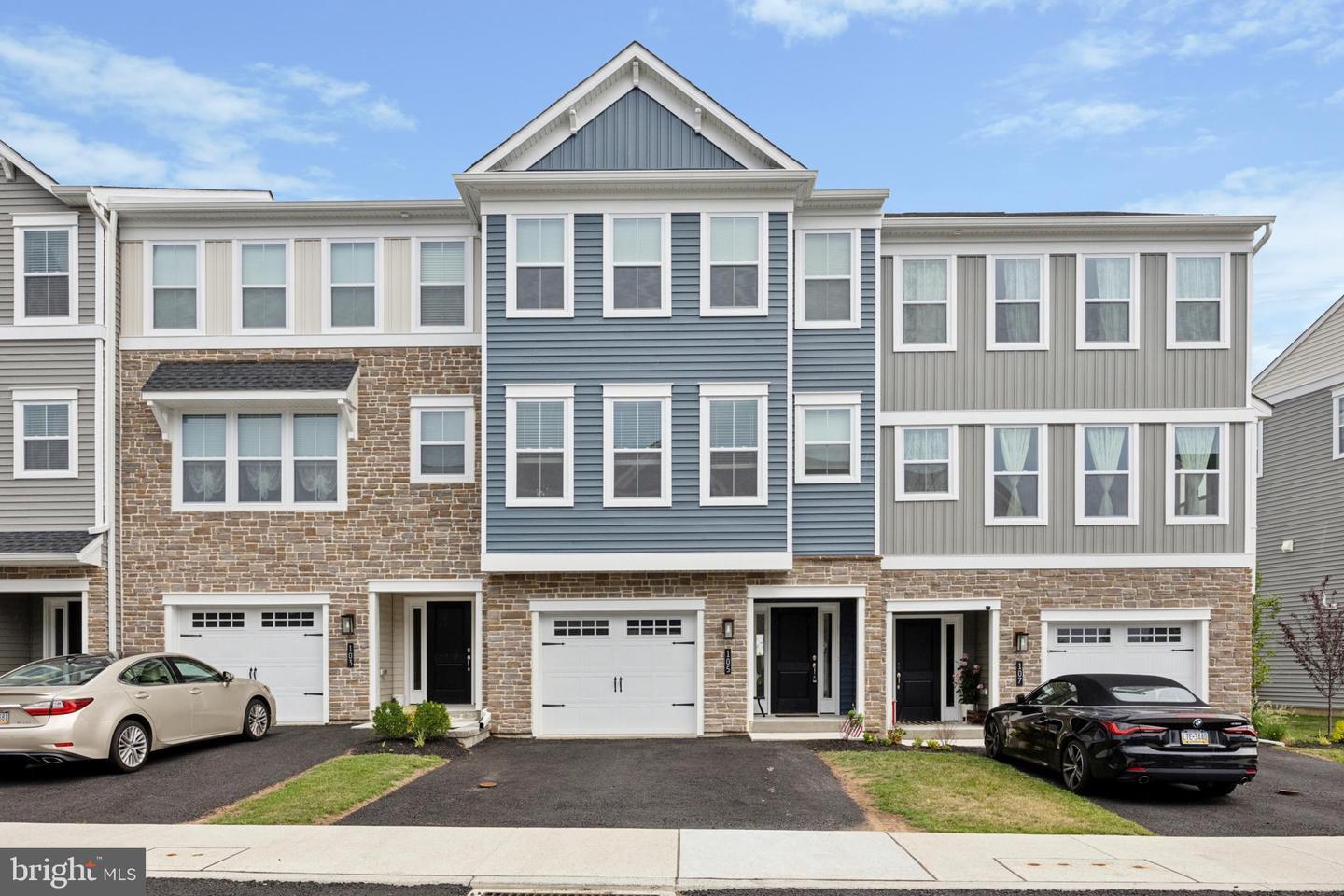 Property Photo: 105 Higher Rock Court PA 19454