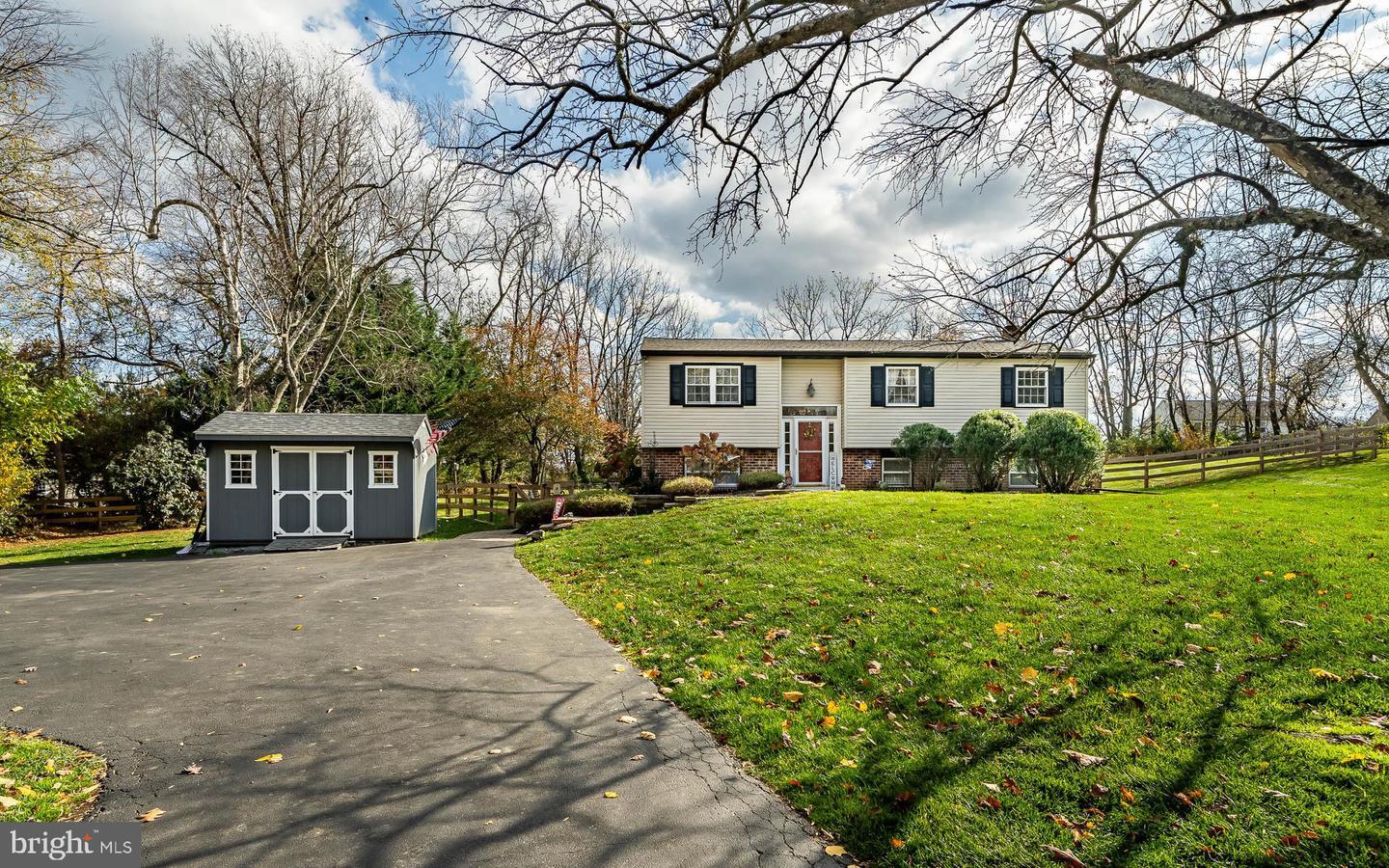 44 Glenview Drive  Glenmoore PA 19343 photo