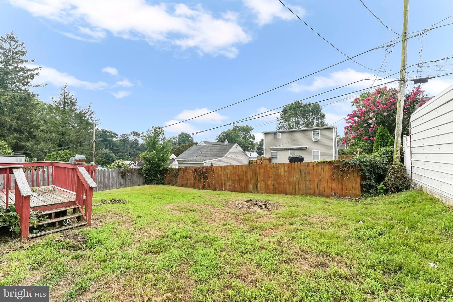 Property Photo: 50 Neeld Lane PA 19014