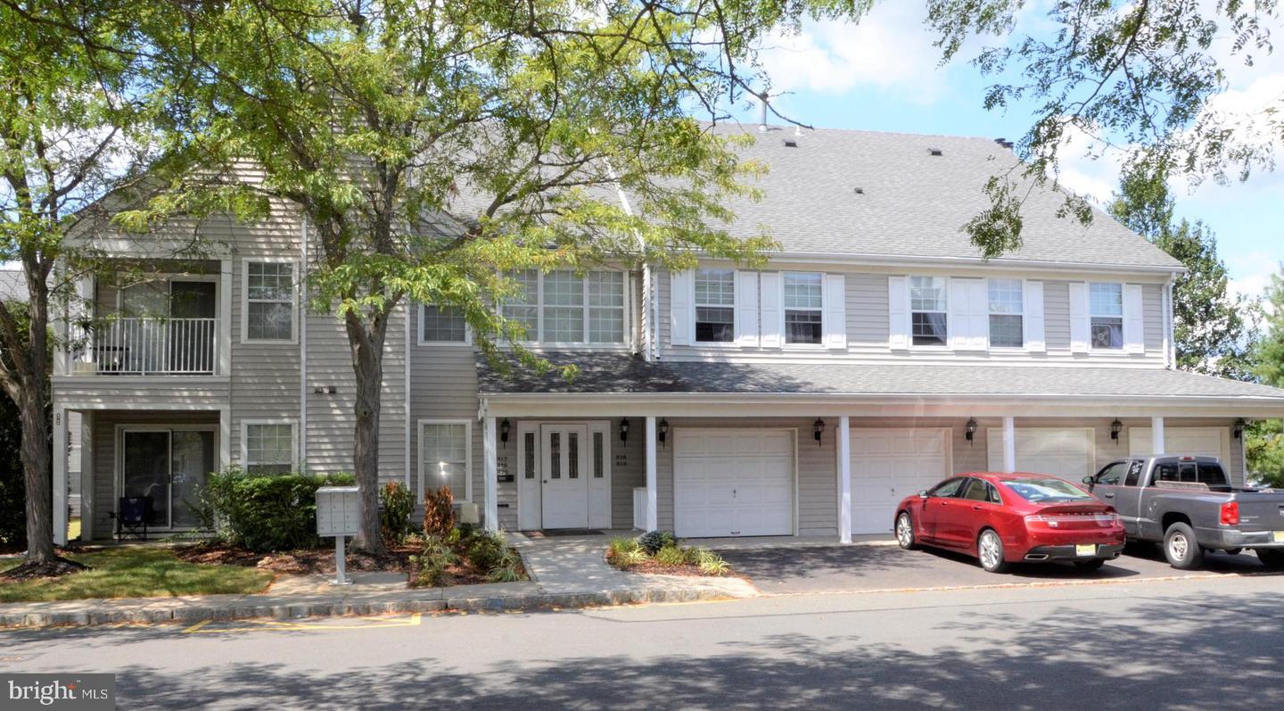 Property Photo: 818 Roundtree Pl NJ 08648
