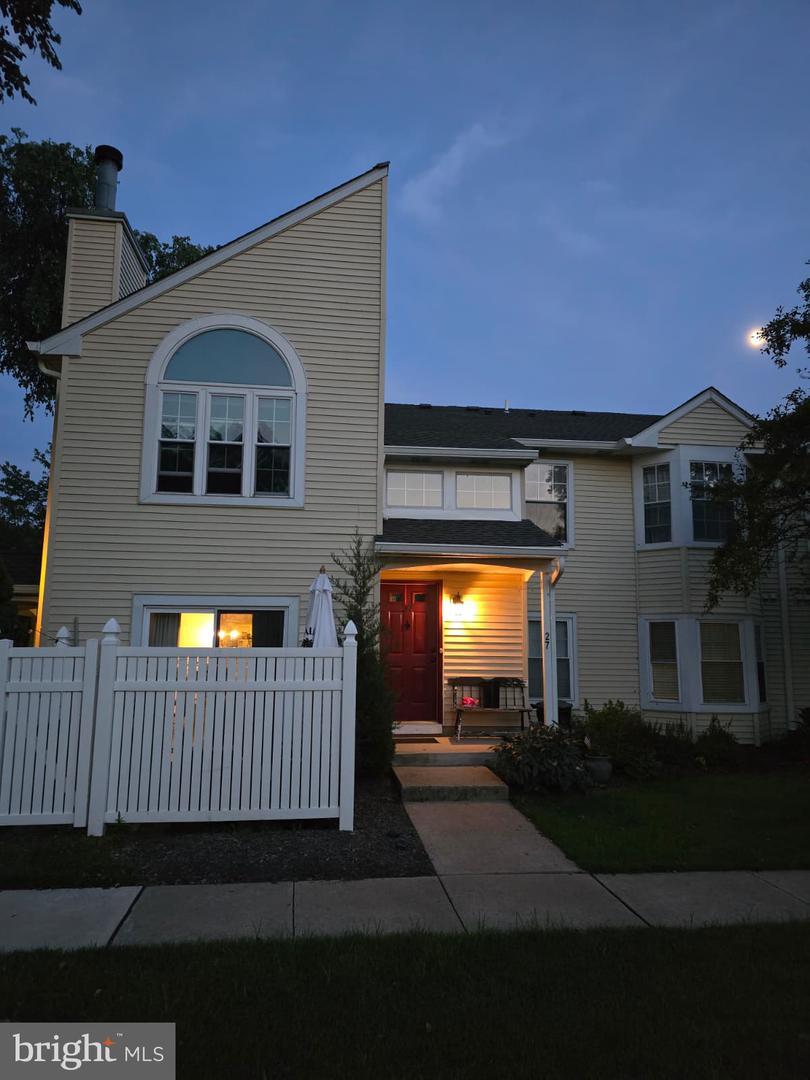 27 Huber Court  Hightstown NJ 08520 photo