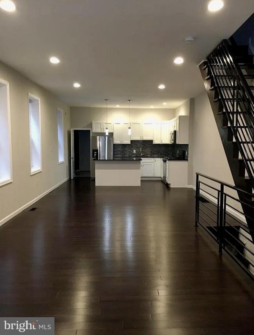 Property Photo: 159 E Mayland Street PA 19144