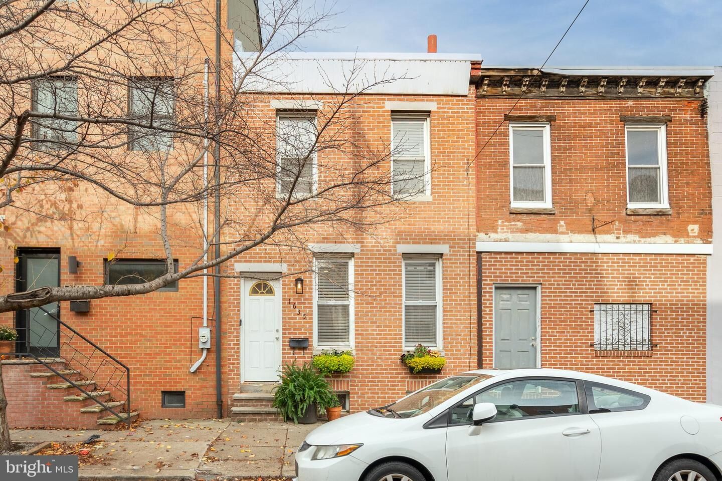 Property Photo:  1635 Catharine Street  PA 19146 