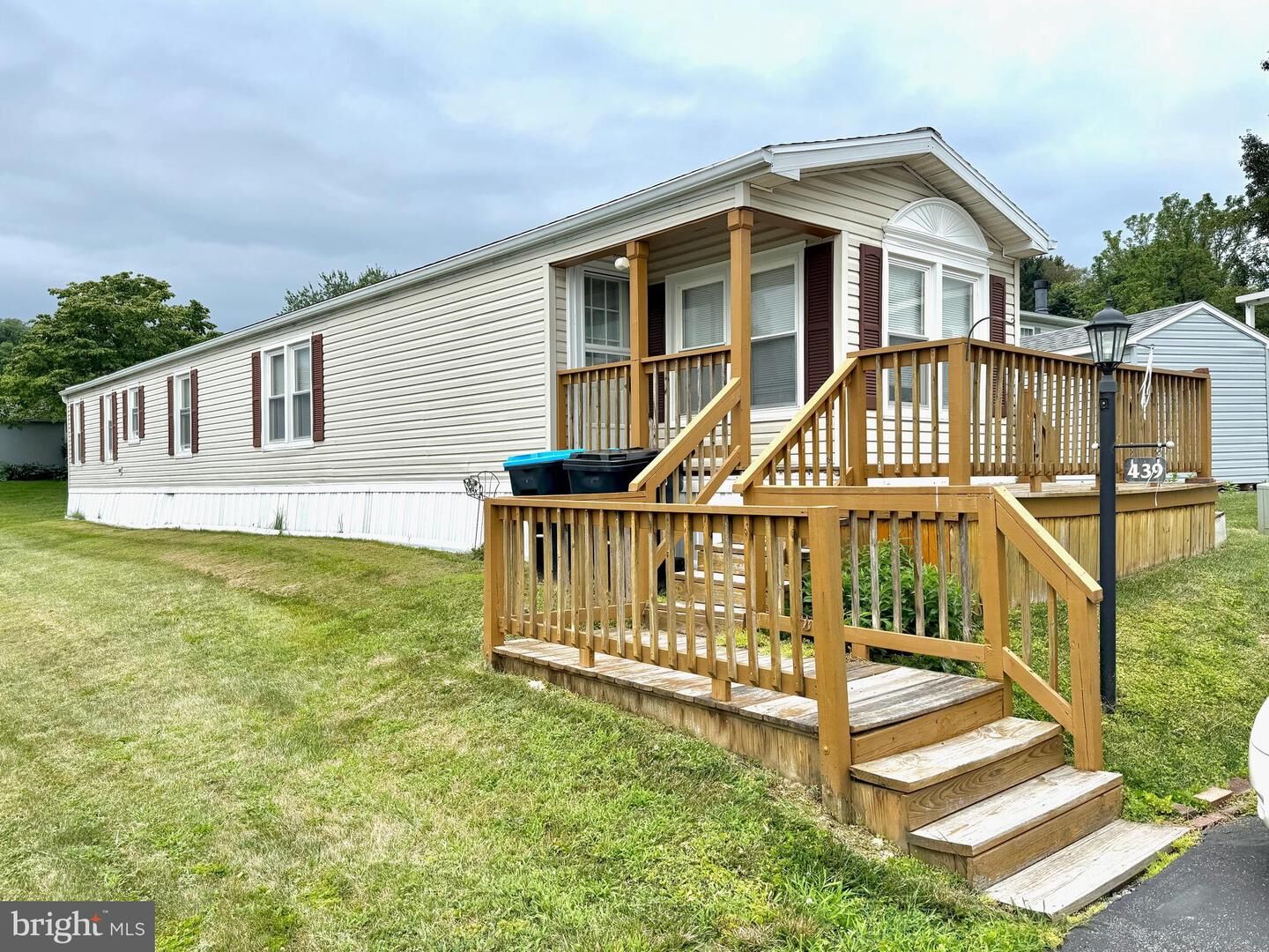 Property Photo:  439 W Cedar Street  PA 17078 