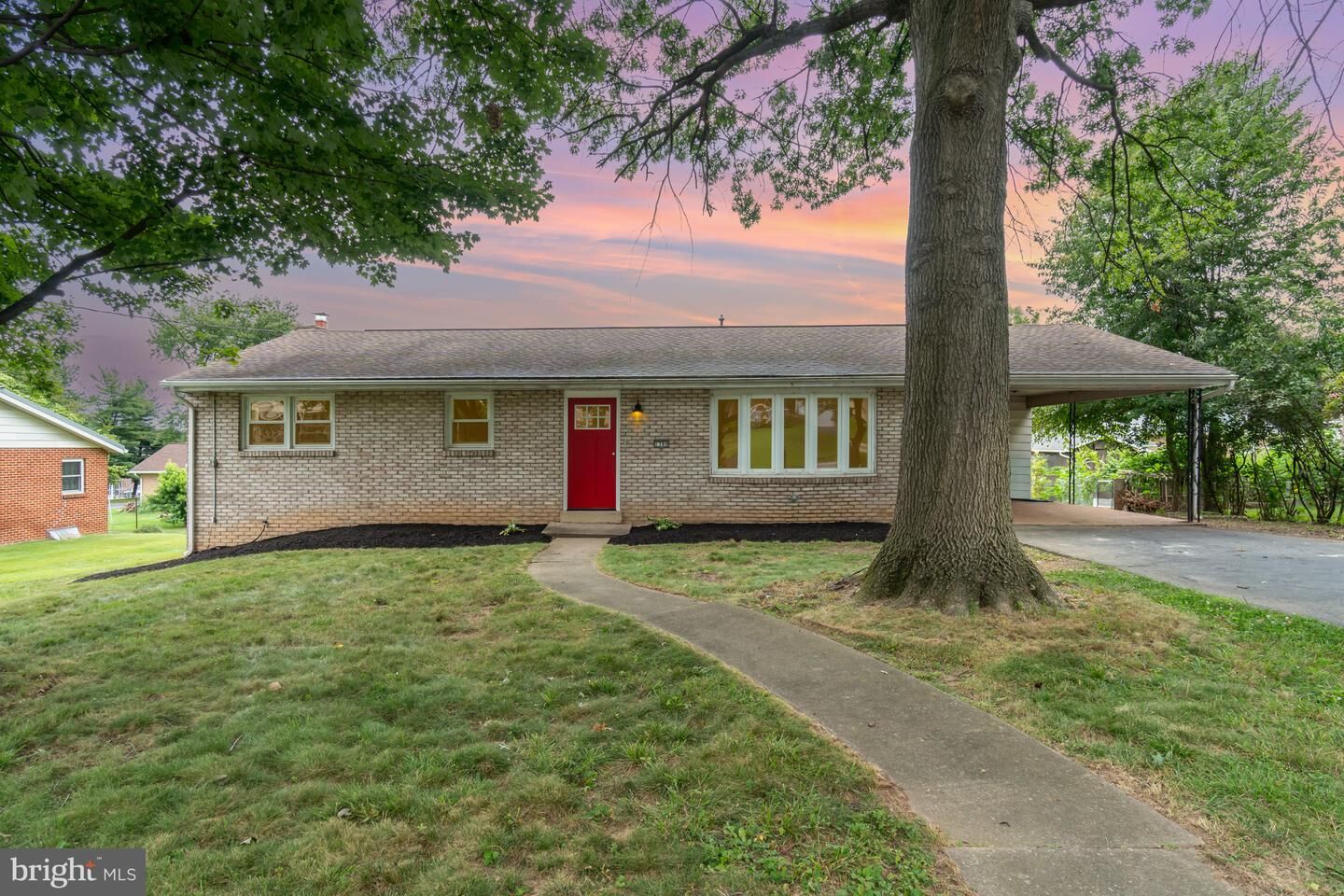 Property Photo: 1390 Dayton Road PA 17113