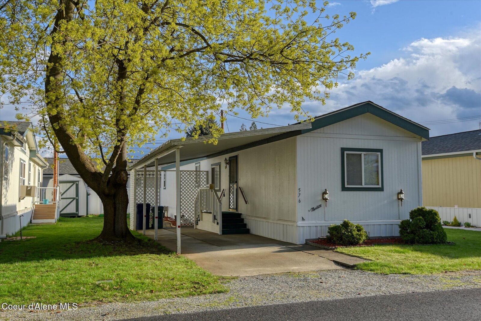 Property Photo: 576 W Myriah Loop ID 83815