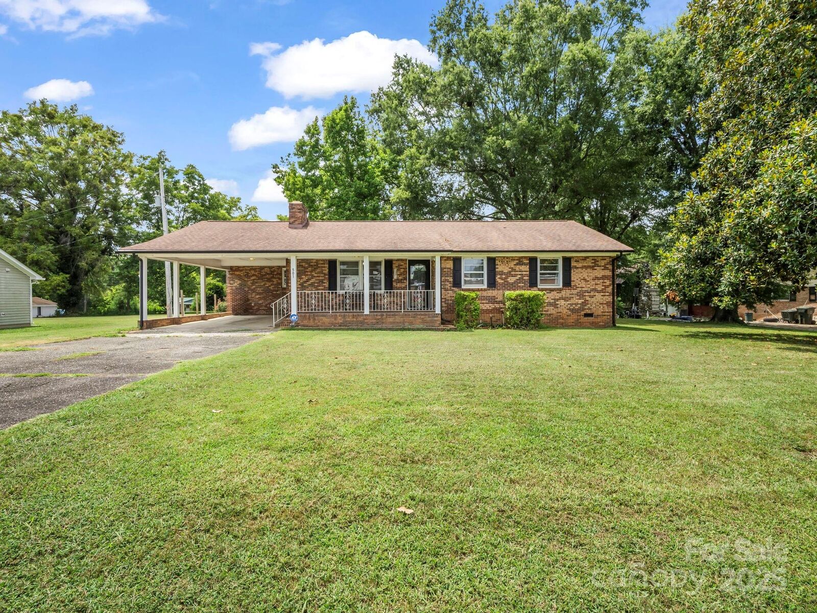 Property Photo:  501 Weaver Street  NC 28021 