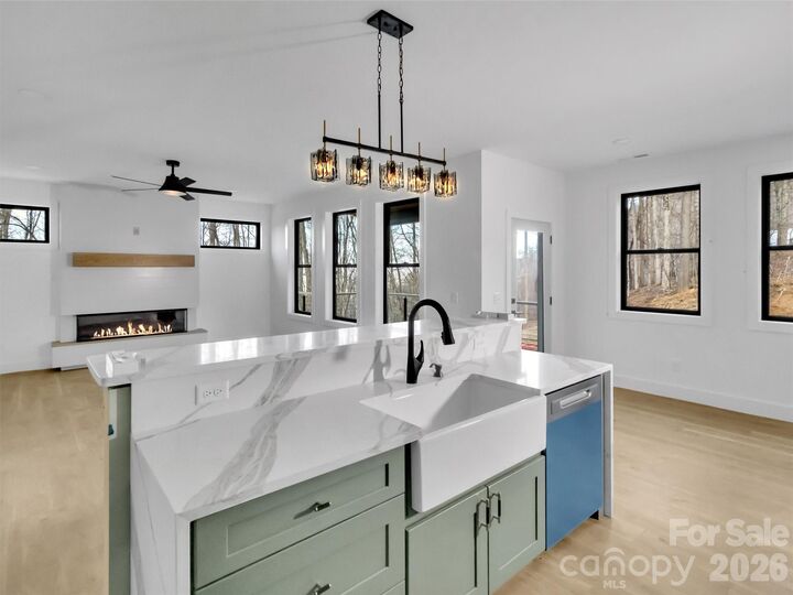 Property Photo:  1351 Old Country Road  NC 28786 