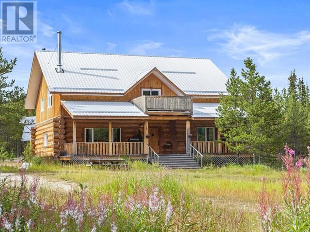 Photo de la propriété:  1130 Annie Lake Road  YT Y1A 7A1 