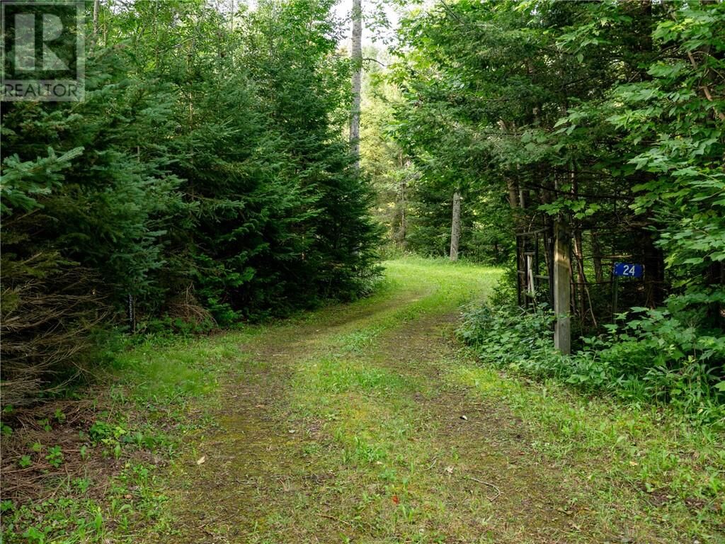 Photo de la propriété:  24 Cooper Court  ON P0P 1N0 