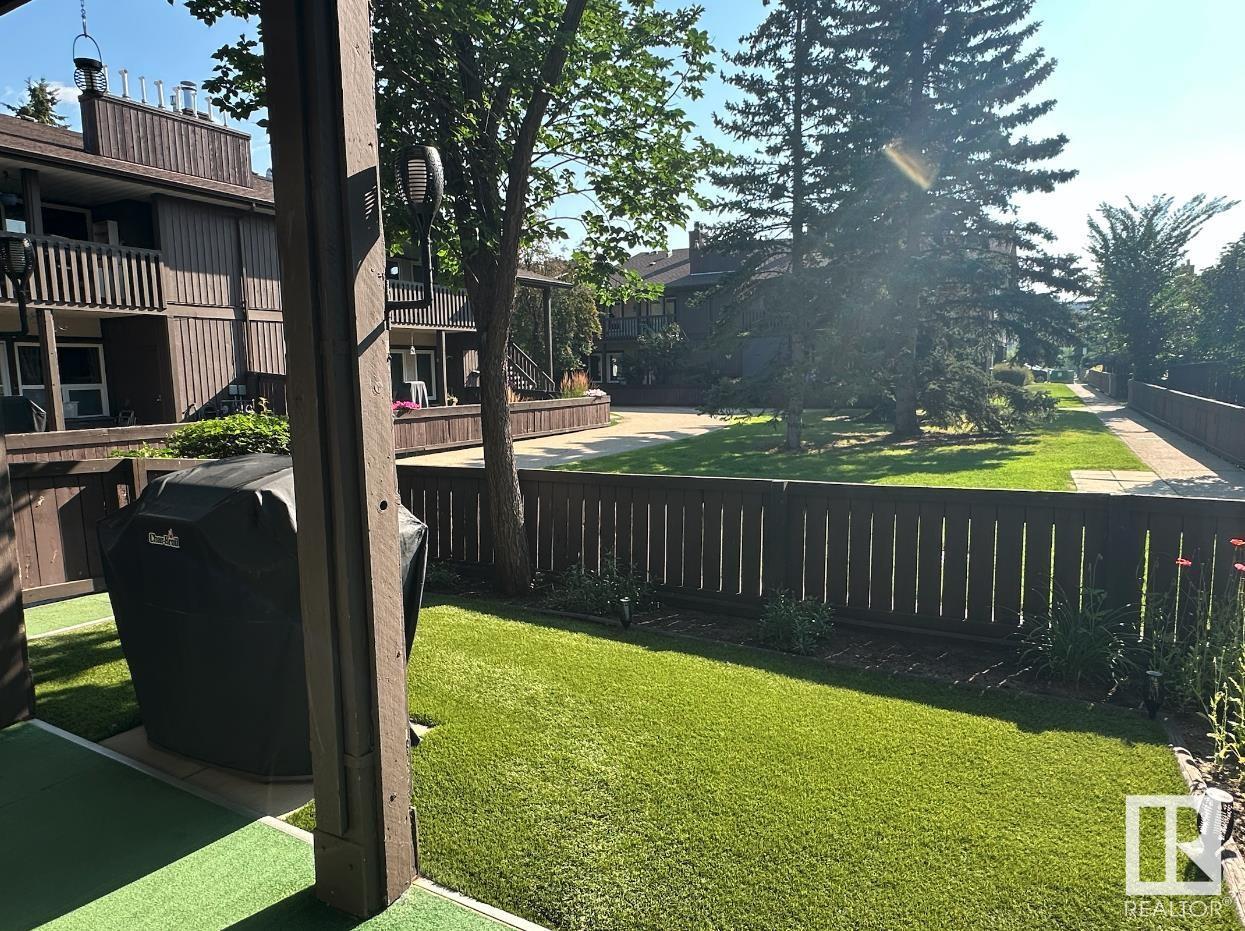 Property Photo:  214 Surrey Gardens NW  AB T5T 1Z3 