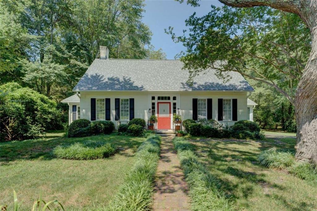 Property Photo: 1005 Asbury Street GA 30054