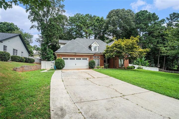Property Photo:  1517 Heartwood Drive  GA 30043 