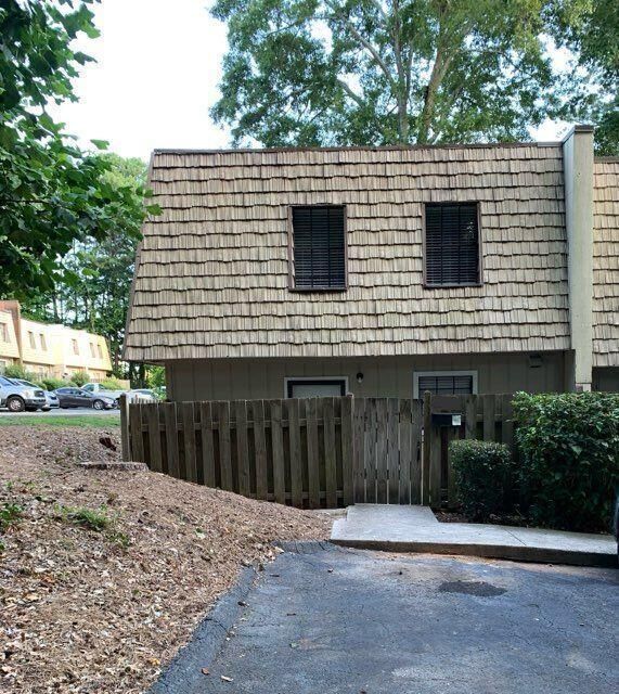 Property Photo:  1337 Woodstone Trace  GA 30260