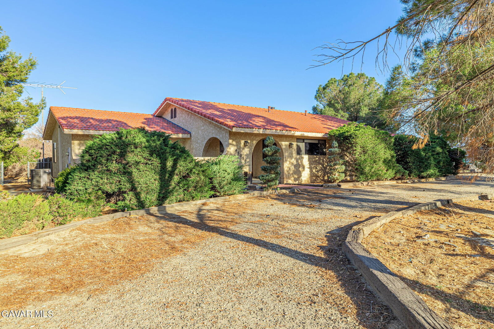 Property Photo:  45050 E 43rd Street  CA 93535 