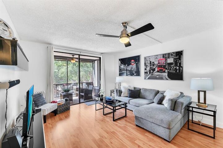 Property Photo:  3730 Inverrary Dr 3V  FL 33319 