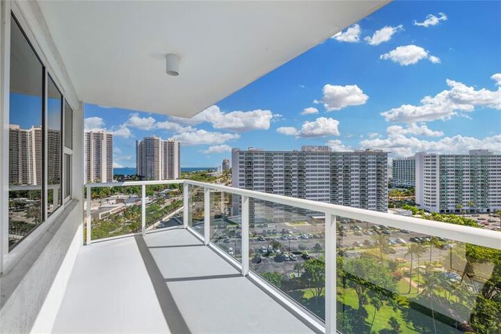 Property Photo:  3300 NE 36th Street 1416  FL 33308 