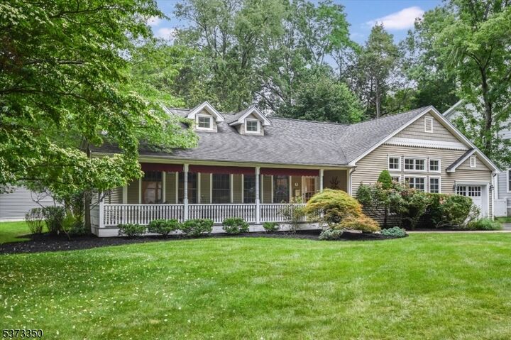 Property Photo: 7 Chadwick Pl NJ 07452