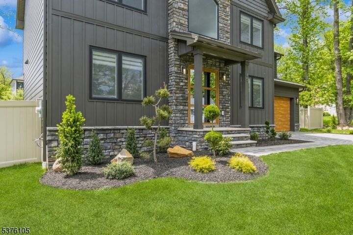 Property Photo:  45 Roseland Ave  NJ 07059 