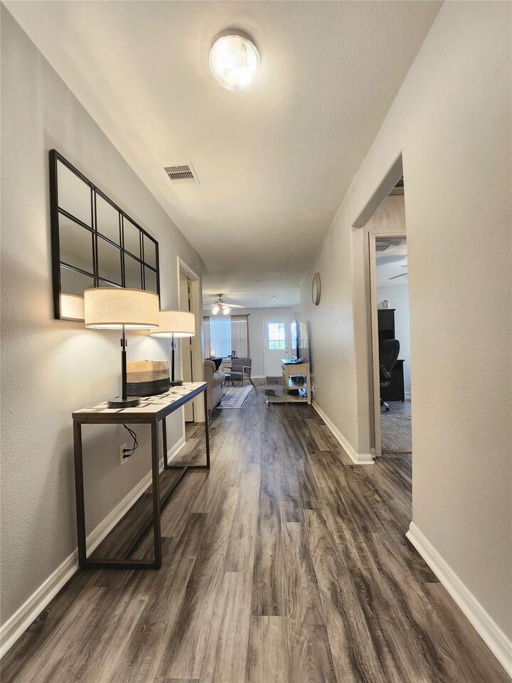 Property Photo: 6914 Dawn Bloom Lane TX 77469