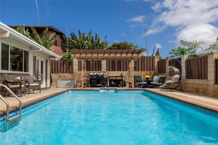 Property Photo:  92-338 Akaula Street  HI 96707 