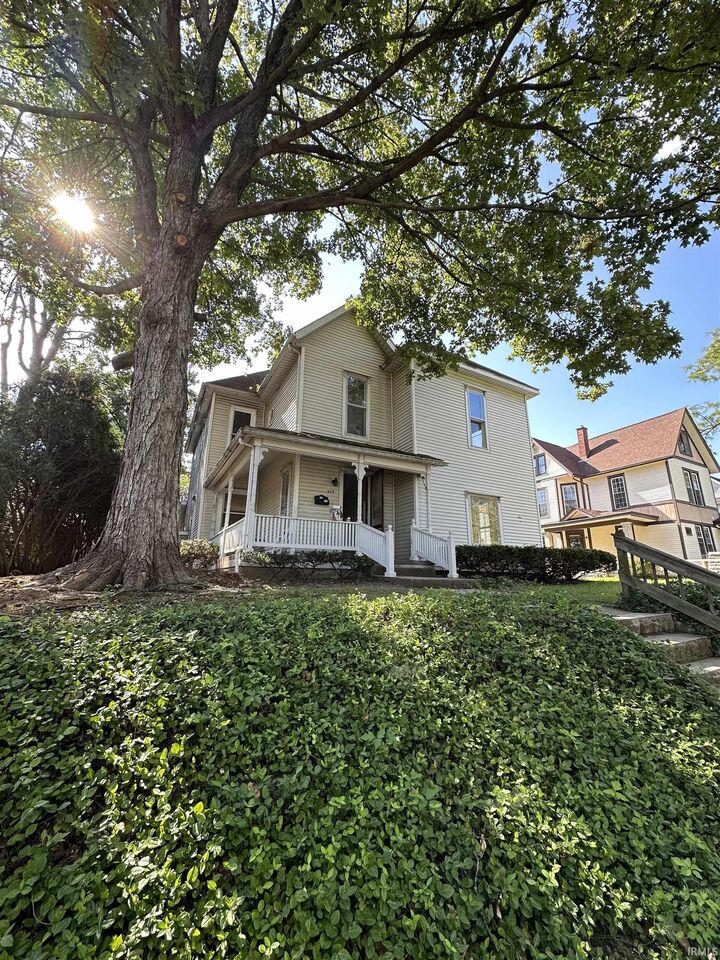 509 N Washington Street  Bloomington IN 47408-3453 photo
