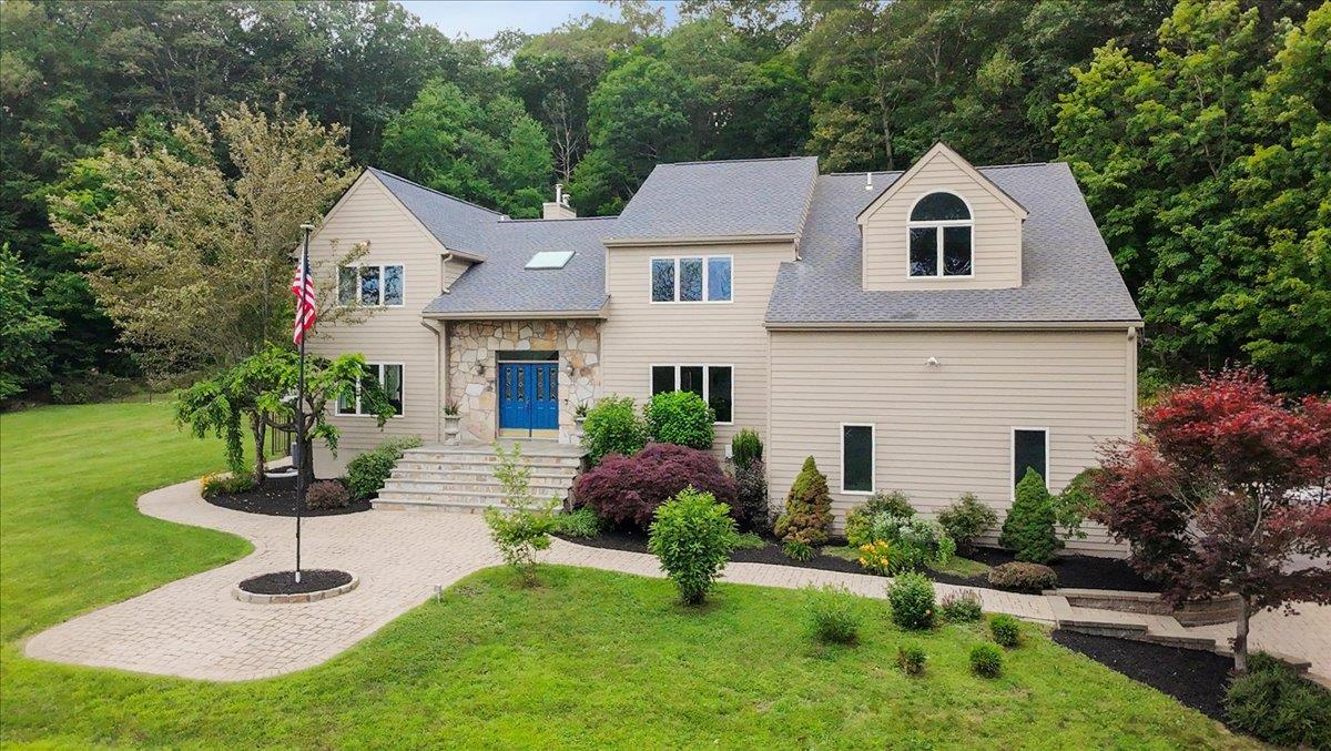 Property Photo:  31 Reservoir Court  NY 10512 