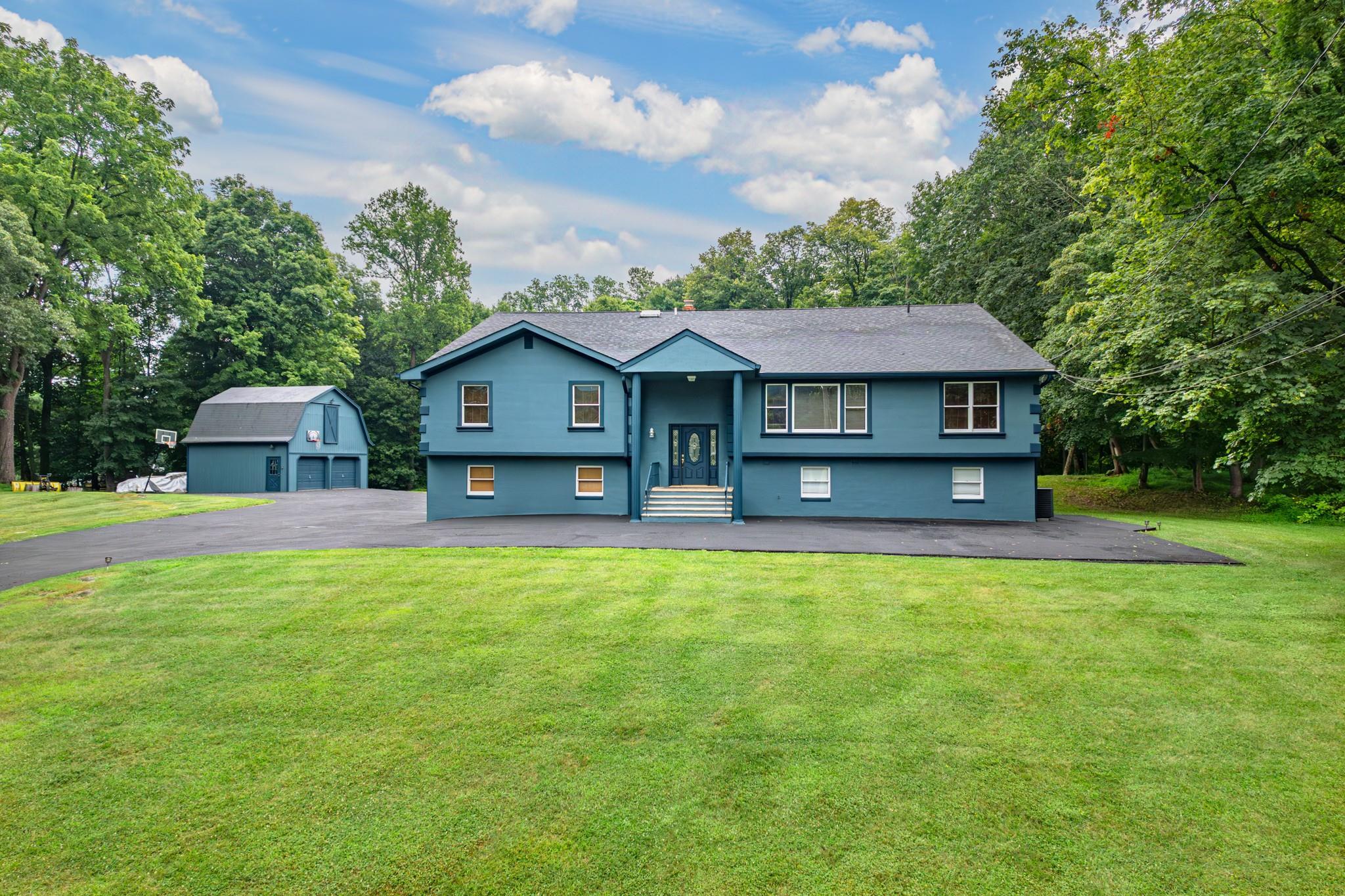 Property Photo:  30 N Lynn Street  NY 10990 