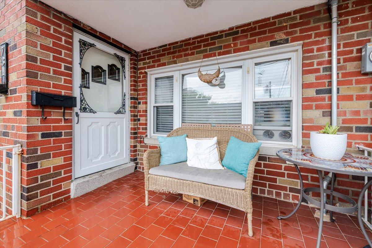 Property Photo: 731 Hollywood Avenue NY 10465