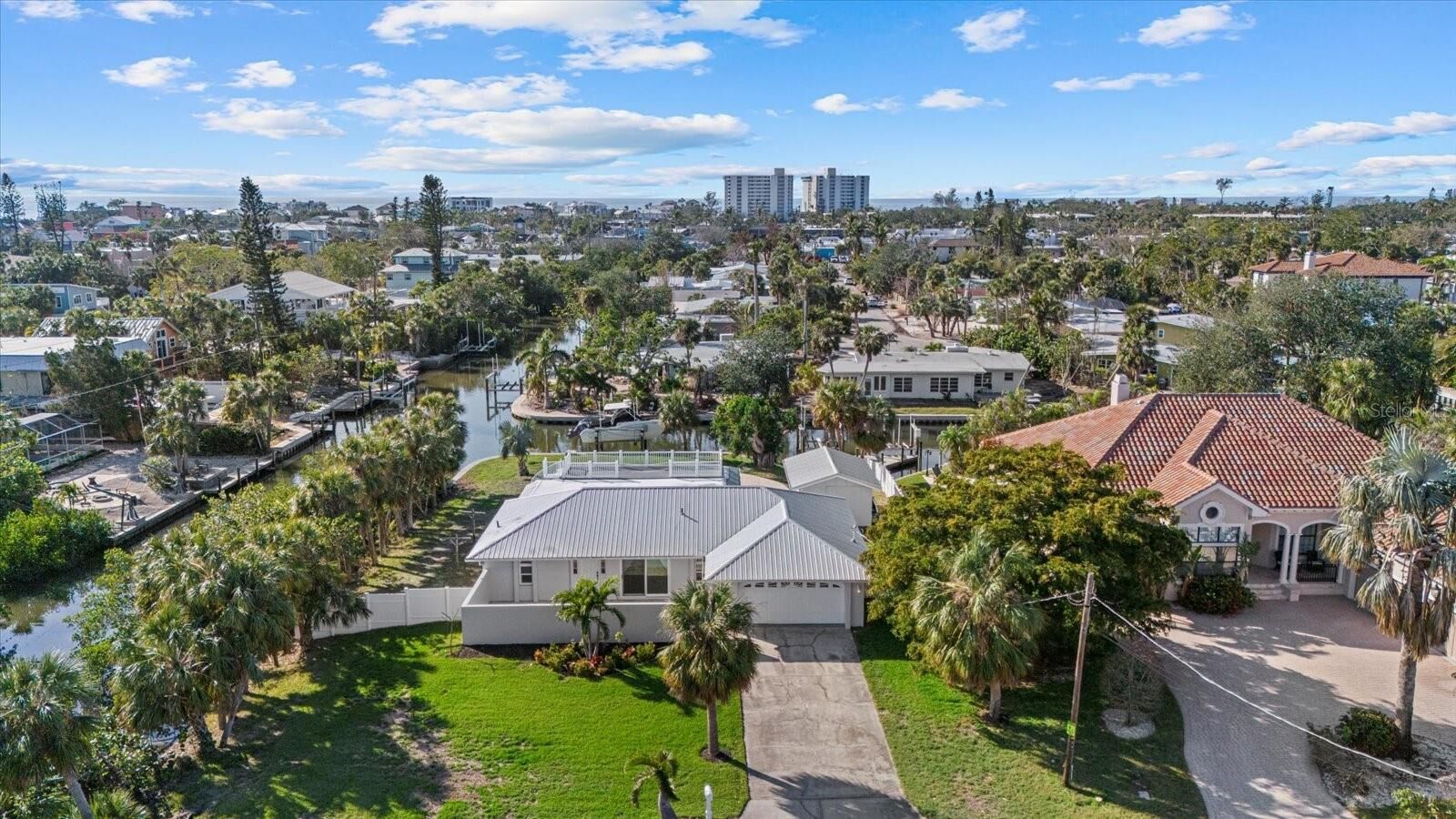 Property Photo:  5164 Windward Avenue  FL 34242 