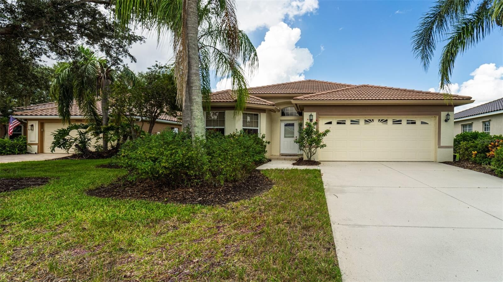 Property Photo: 10240 Silverado Circle FL 34202