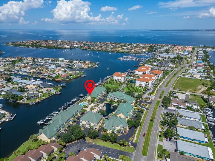 Property Photo: 6428 Sunset Bay Circle FL 33572