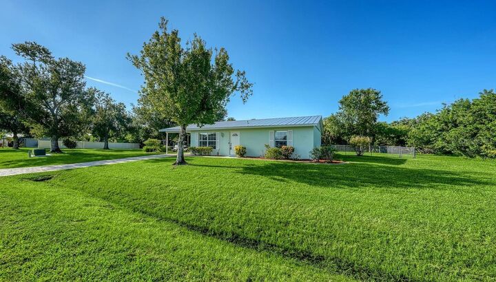 Property Photo: 18753 Macgill Avenue FL 33948