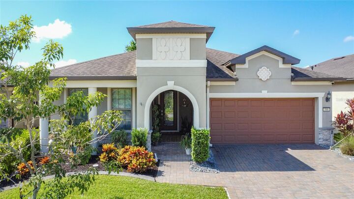 Property Photo:  588 Cantabria Drive  FL 33837 