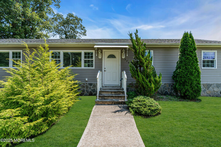 Property Photo: 325 Yorktown Drive NJ 08731