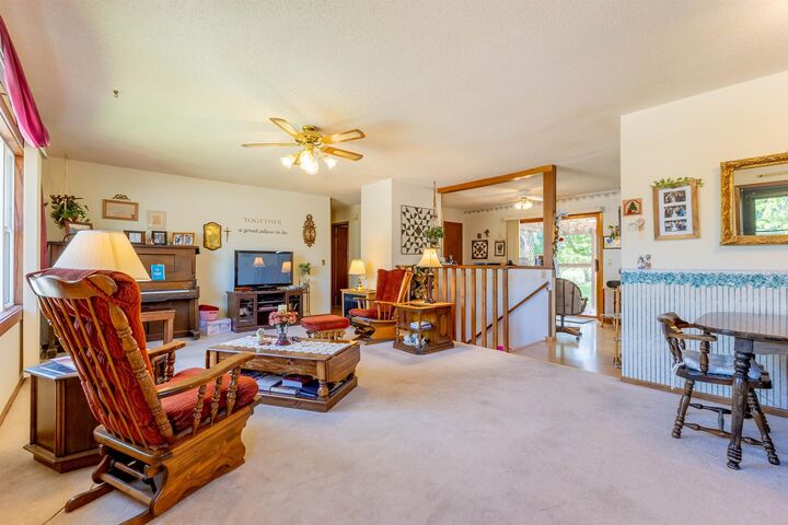 Property Photo: 1213 W Charles Street SD 57783