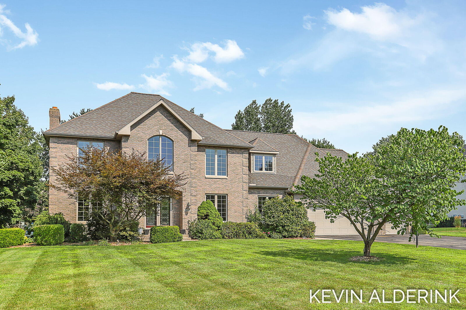 Property Photo:  935 Chelsea Court  MI 49423 