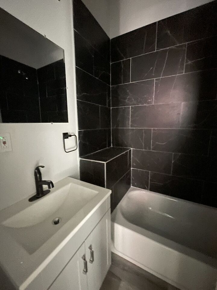 Property Photo: 1523 S Homan Avenue 2 IL 60623