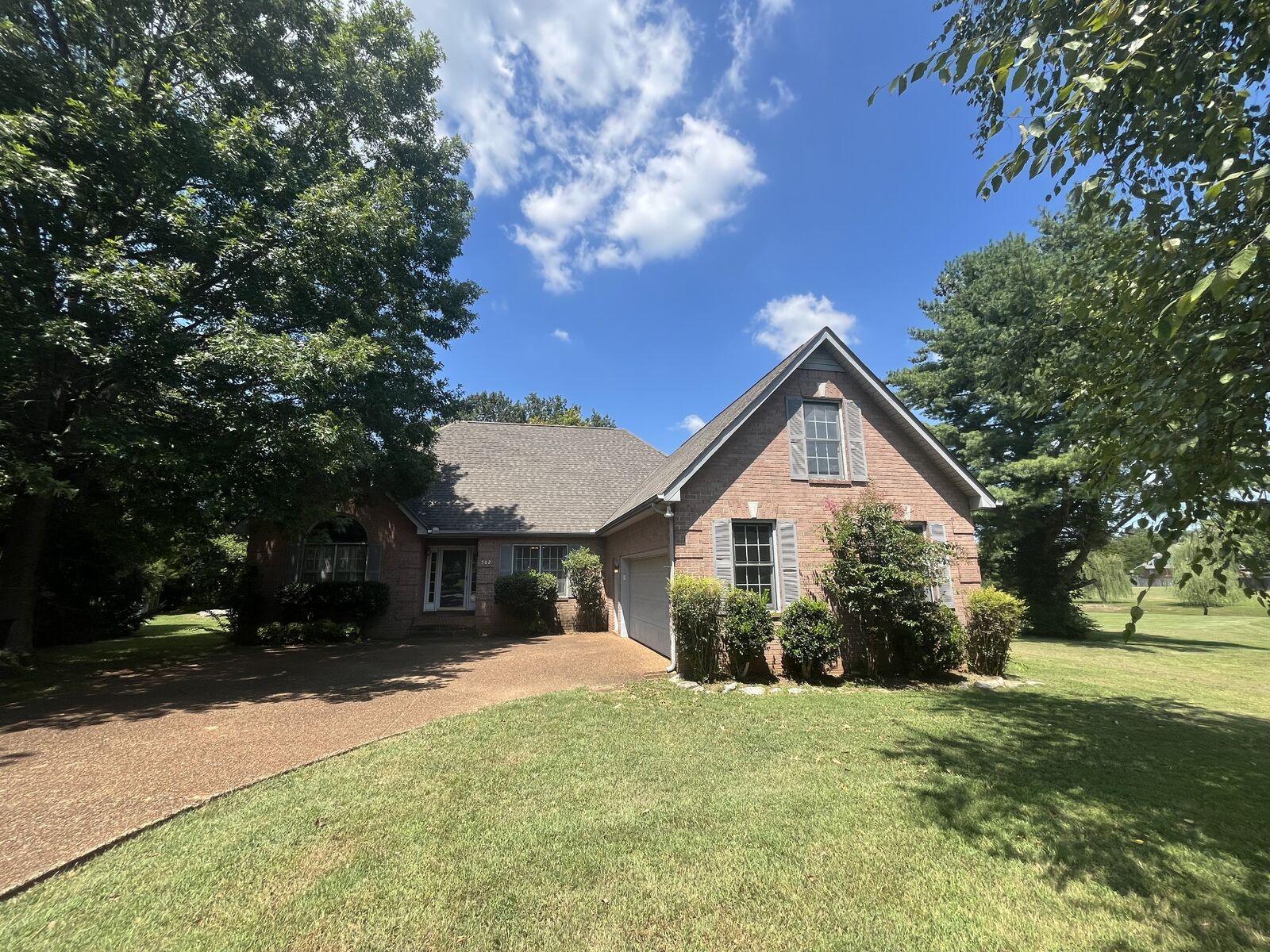Property Photo:  702 Middleton Ln  TN 37130 
