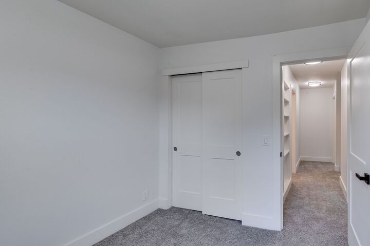 Property Photo: 634 N 5th St TN 37207