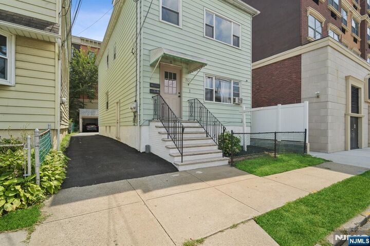 20 Division Avenue  Garfield NJ 07026 photo