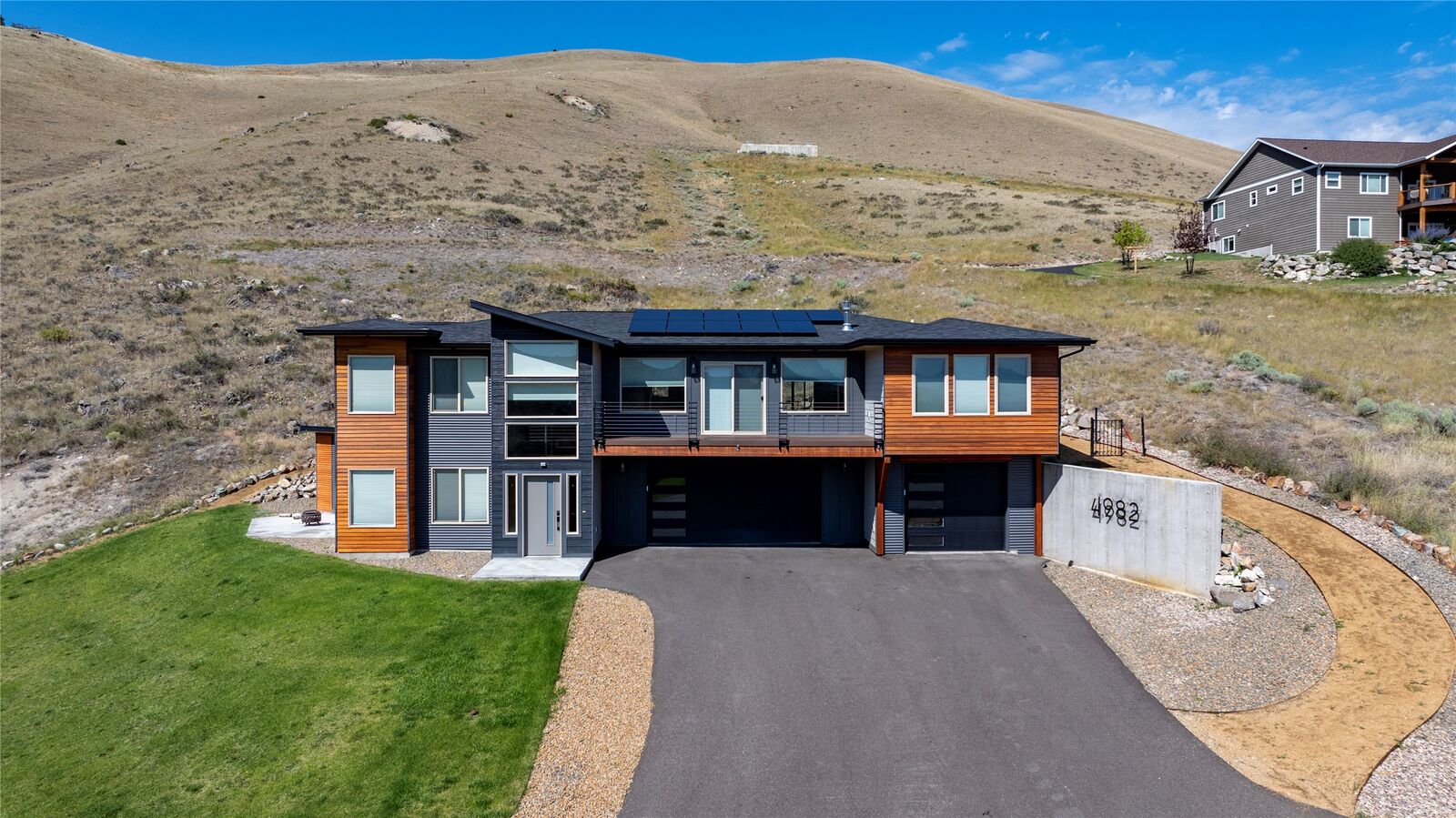 Property Photo: 4982 Smallwood Court MT 59601