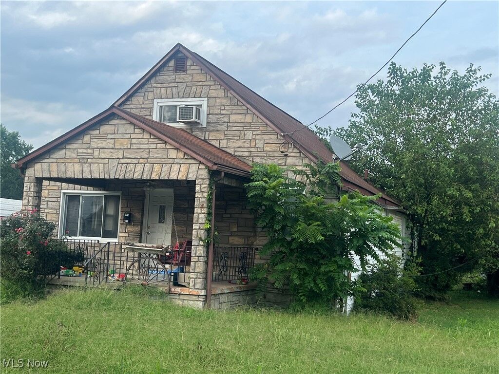 Property Photo: 911 34th Street WV 26105