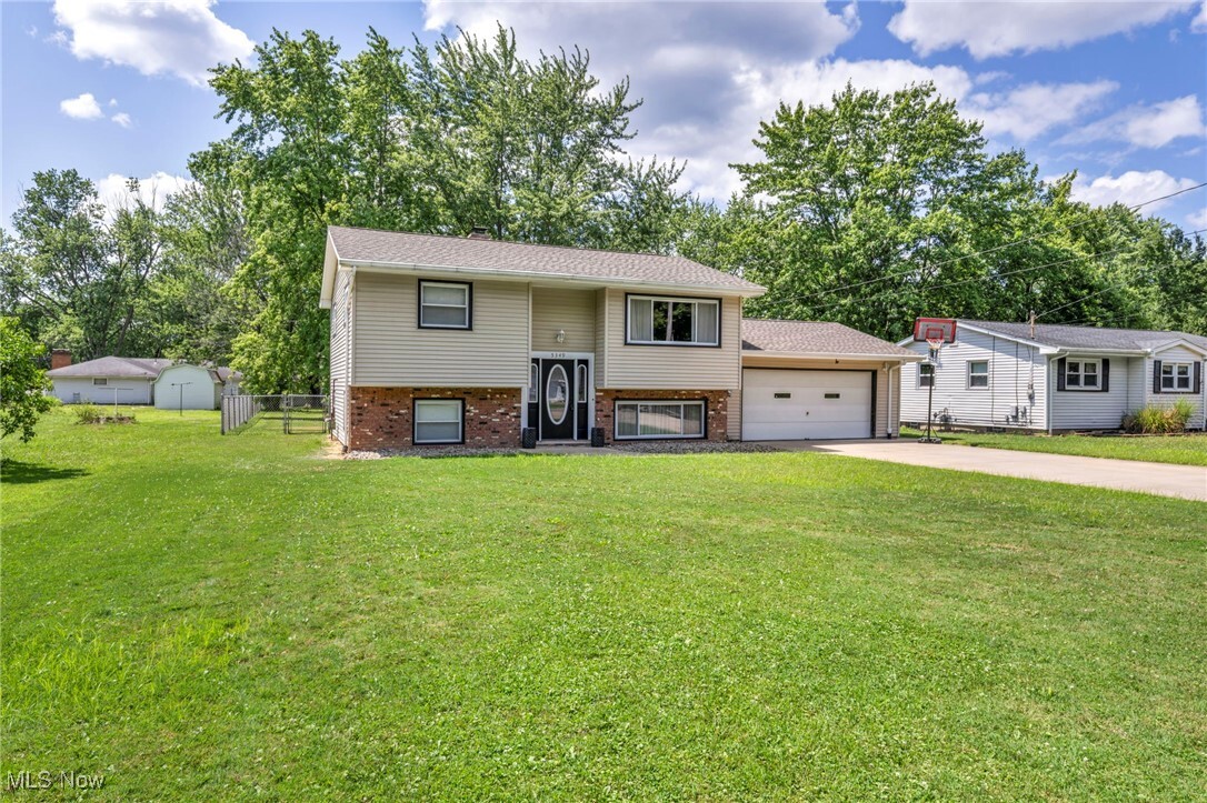 Property Photo: 5349 Alva Avenue NW OH 44483