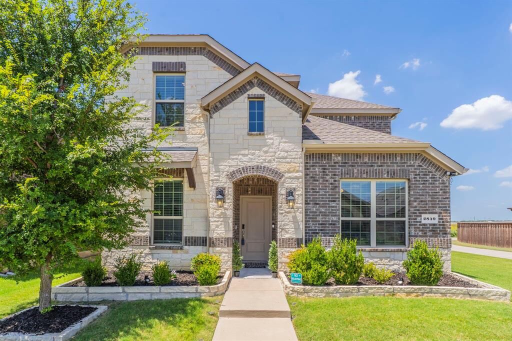 Property Photo: 2849 Franklin Drive TX 75009
