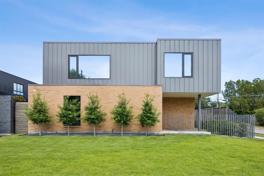 Property Photo:  6802 Prosper Street  TX 75209 