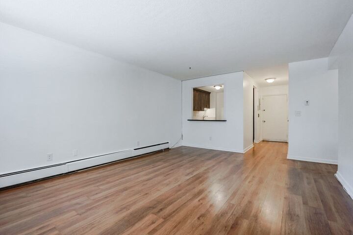 Property Photo:  400 Savin Hill Ave 2  MA 02125 