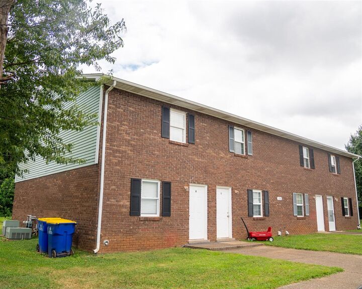 Property Photo:  1280 Barnwood Court  KY 42104 