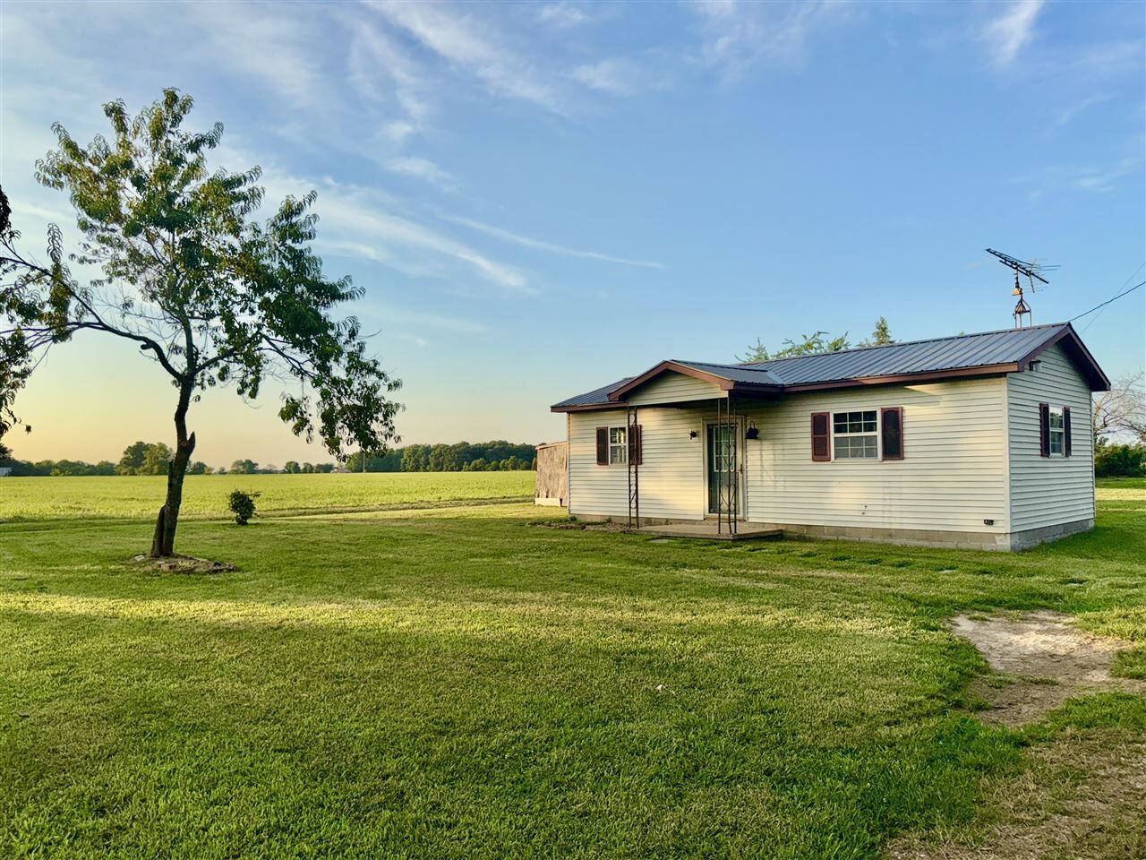 Property Photo: 1310 Kingsford Road KY 42276